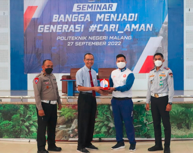 Bangga Menjadi Generasi #Cari_Aman, MPM Honda Jatim Ajak Mahasiswa Peduli Keselamatan Berkendara.